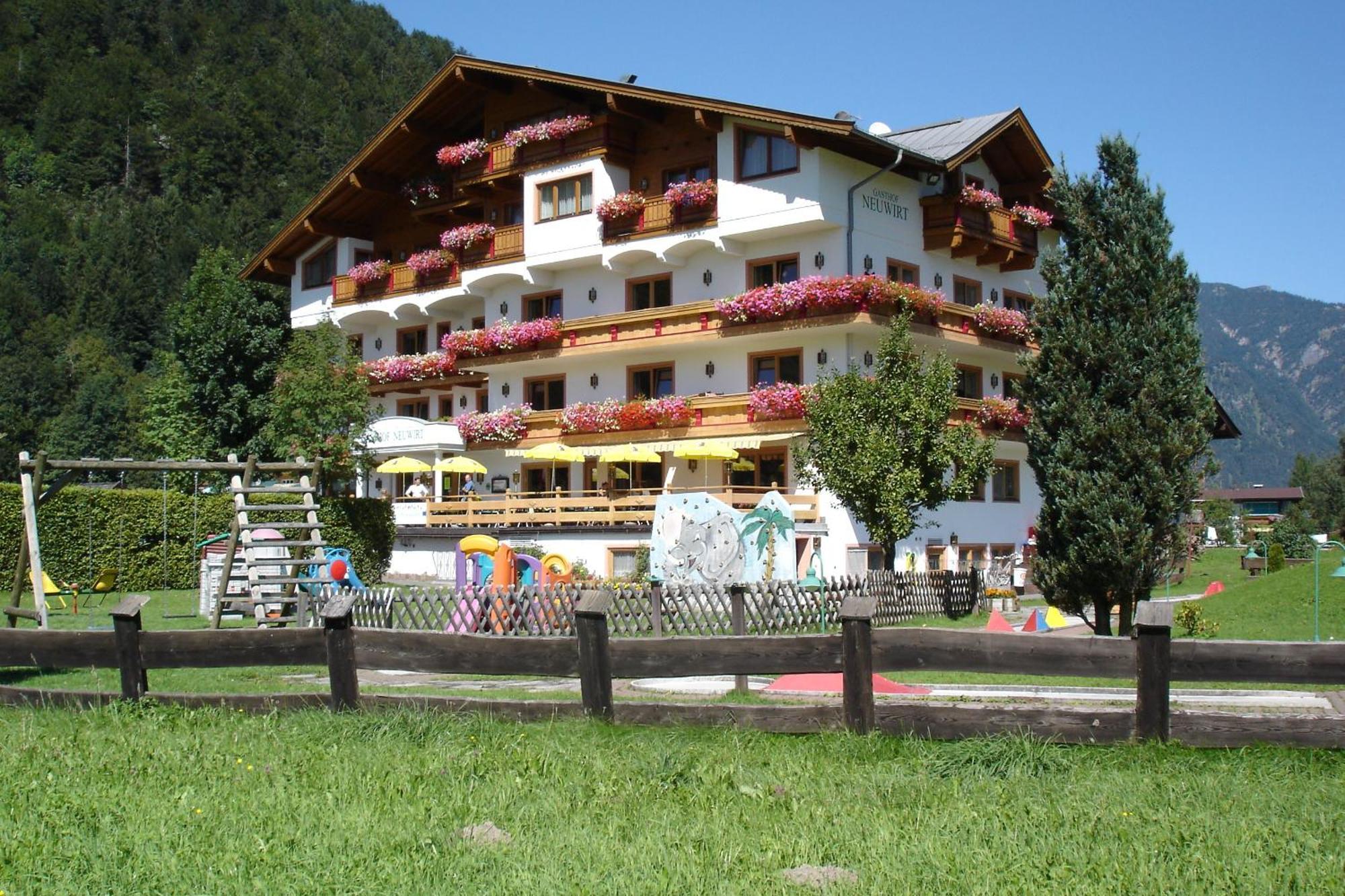 Hotel Neuwirt Kirchdorf in Tirol Εξωτερικό φωτογραφία
